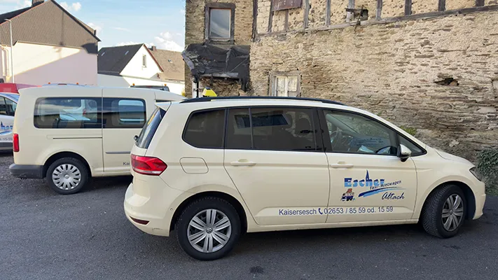 gelbes Taxi - Golf plus